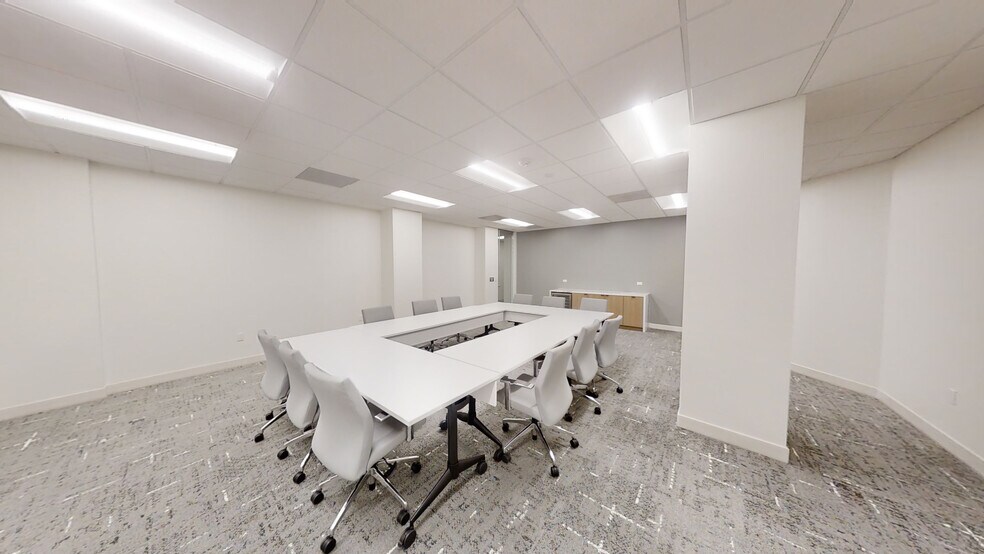 More Photos Of 510 Bering Dr, Houston Office For Lease