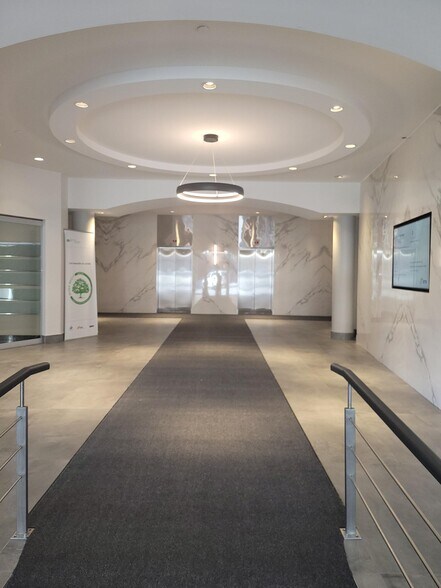 More Photos Of 1500 Rue Royale, Trois-Rivières Office For Lease