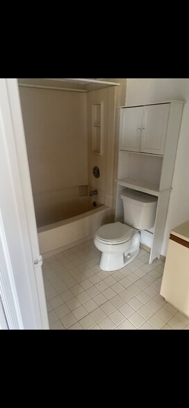 More Photos Of 287-289 S Main St, Manville Storefront Retail Residential For Sale