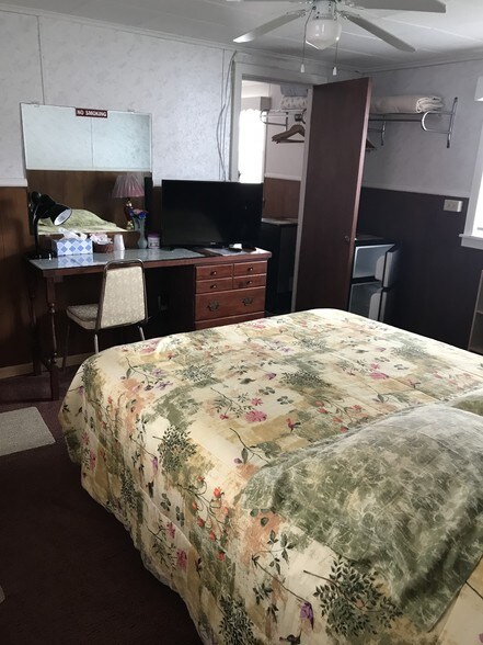 More Photos Of 1354 US Highway 20, West Winfield Hotel For Sale