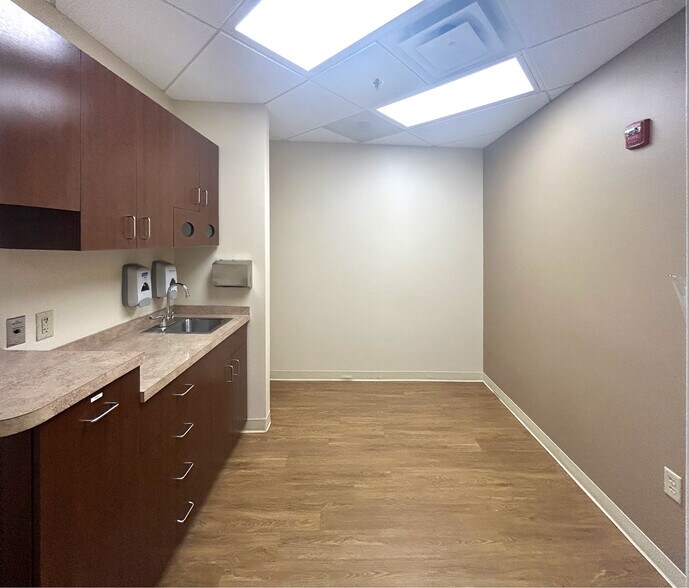 More Photos Of 8945 Guilford Rd, Columbia Office For Lease