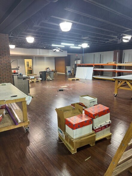 More Photos Of 5960 Atlanta Hwy, Alpharetta Storefront Retail Office For Sale
