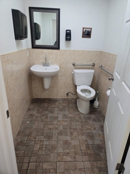 More Photos Of 700 Grand St, Brooklyn Storefront Retail Residential For Lease