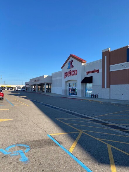 More Photos Of 4600 Hardy St, Hattiesburg Unknown For Lease