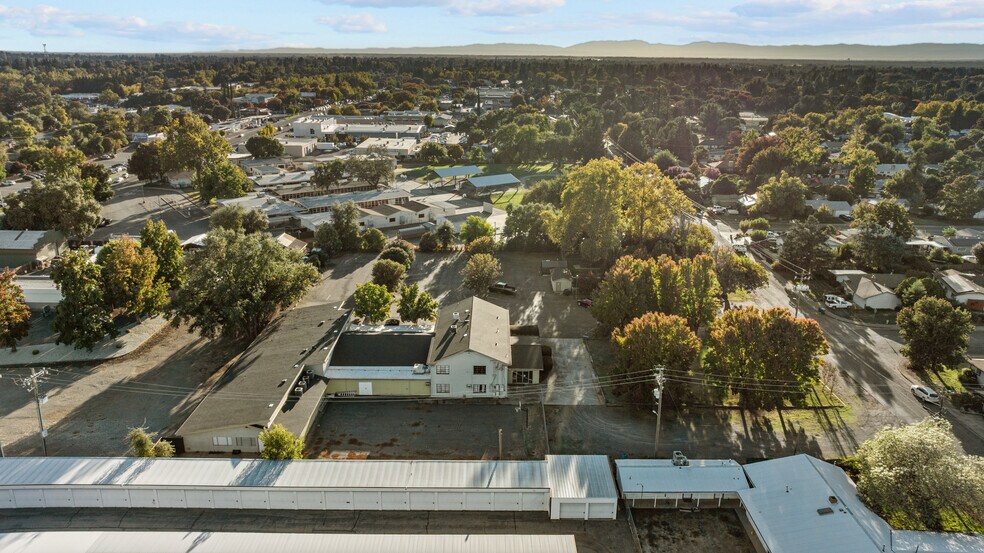 More Photos Of 355 Panama Ave, Chico Flex For Sale