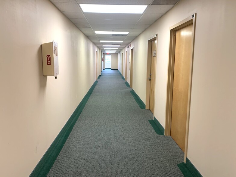 More Photos Of 601 Portion Rd, Ronkonkoma Unknown For Lease