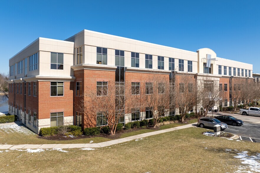 More Photos Of 100 Eastshore Dr, Glen Allen Office For Lease