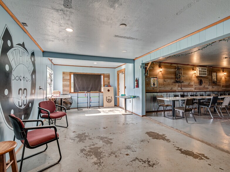 More Photos Of 16109 State Highway 33, Kingfisher Storefront Retail Office For Sale