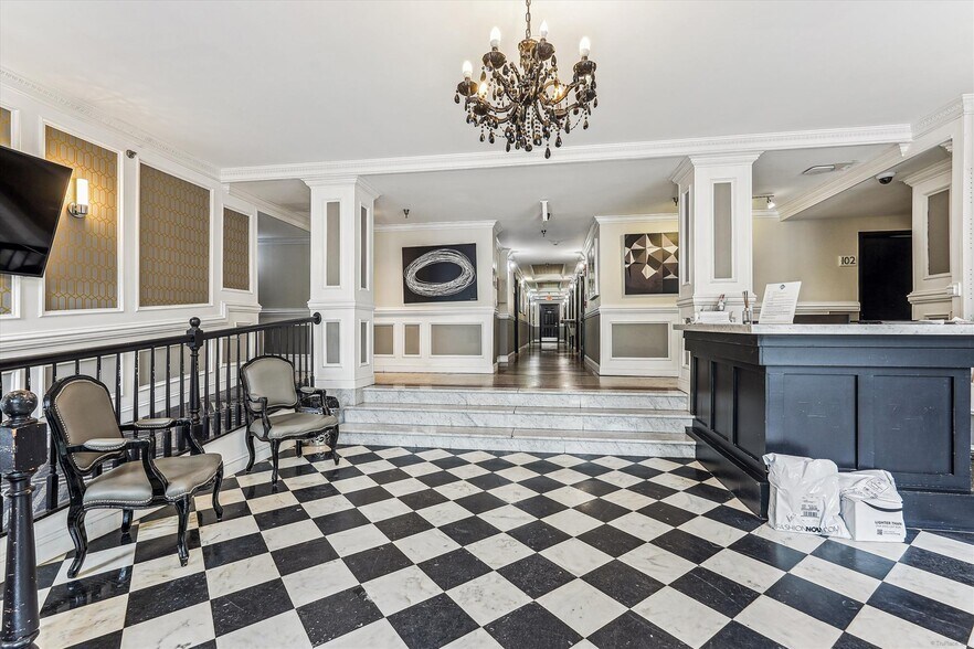 More Photos Of 2807 Connecticut Ave NW, Washington Apartments For Sale