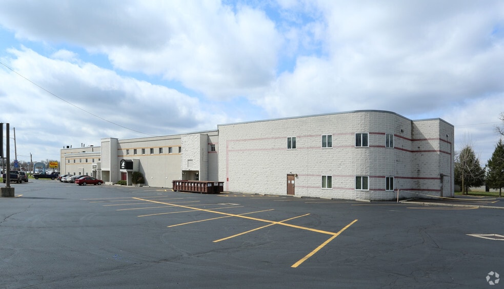 More Photos Of 201-209 N Hamilton Rd, Columbus Office For Lease