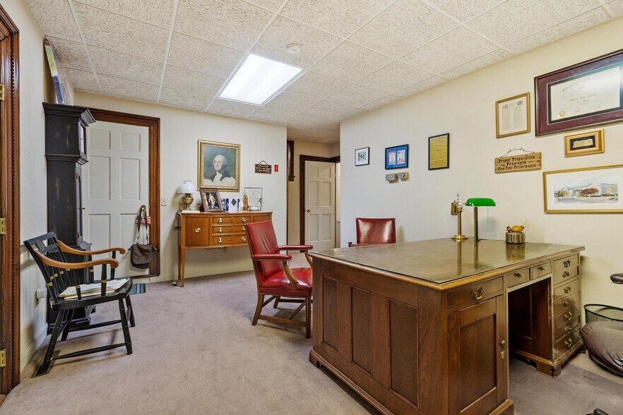 More Photos Of 77 Merriam Ave, Leominster Office For Sale