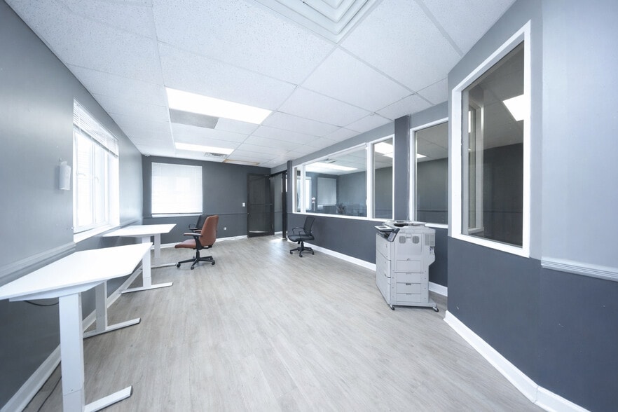 More Photos Of 8510 Bay 16th St, Brooklyn Office For Sale