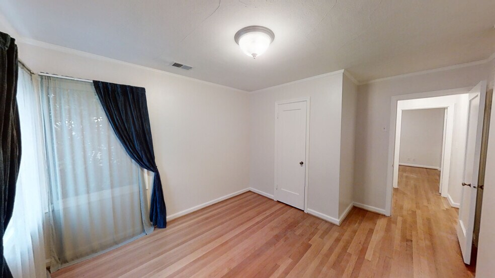 More Photos Of 1607-1611 NE 16th Ave, Portland Office For Lease