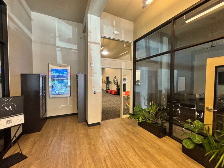 More Photos Of 223 Commercial St NE, Salem Storefront Retail Office For Lease