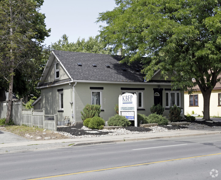 Primary Photo Of 204 Dunlop St W, Barrie Office For Lease