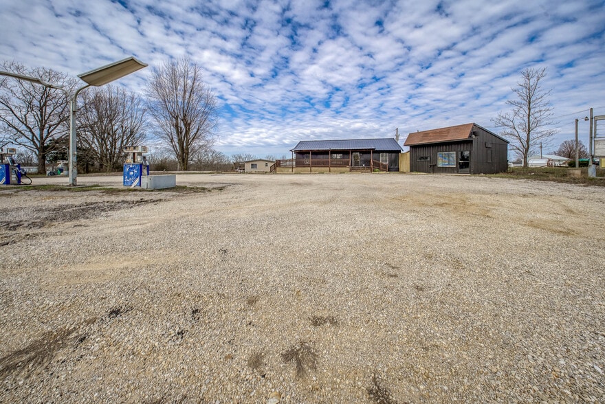 More Photos Of 17475 S US Highway 63, Rolla General Retail For Sale