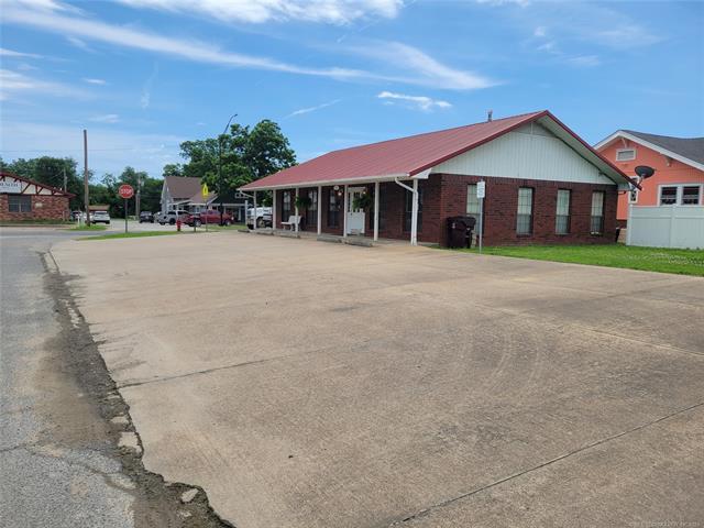 More Photos Of 300 S Main St, Eufaula Office For Sale
