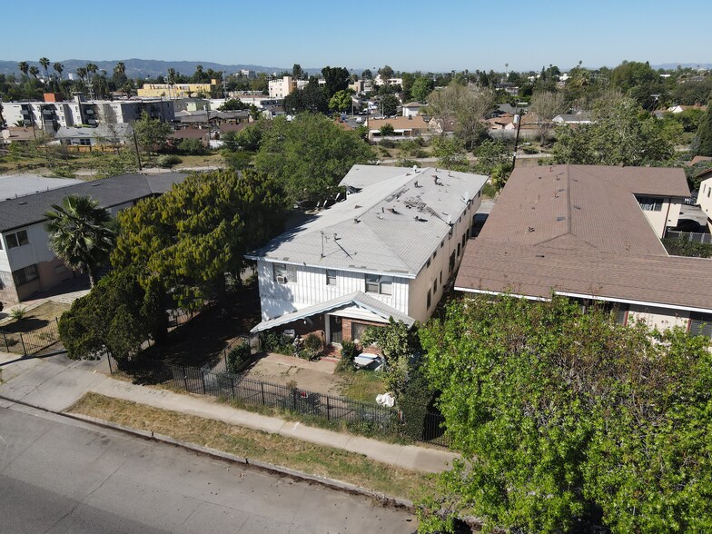 More Photos Of 6853 Fulton Ave, North Hollywood Apartments For Sale