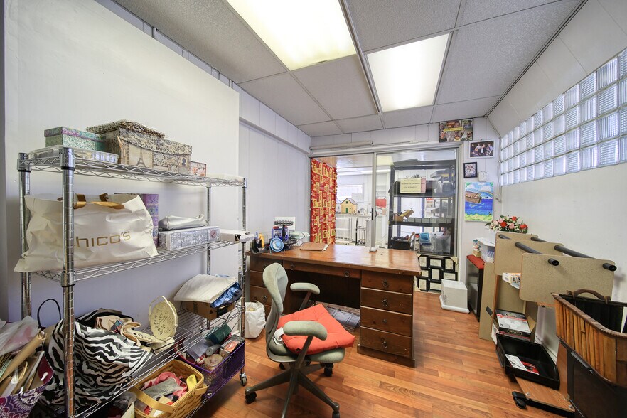 More Photos Of 624 S Santa Anita Ave, Arcadia Storefront Retail Residential For Lease