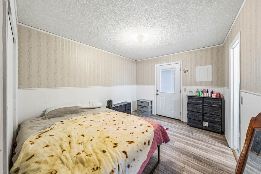 More Photos Of 542 Pacific Ave, Brookings Multifamily For Sale