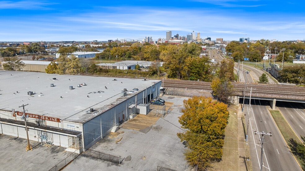 More Photos Of 761-795 S Danny Thomas Blvd, Memphis Distribution For Lease