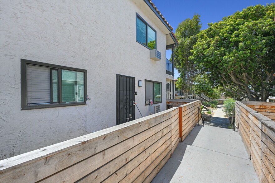 More Photos Of 628 W California Ave, Vista Apartments For Sale