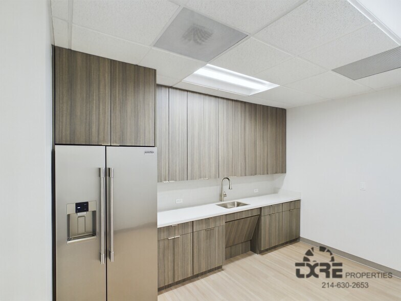 More Photos Of 2261 Brookhollow Plaza Dr, Arlington Office For Lease