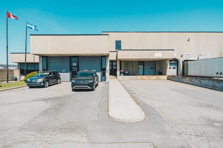 More Photos Of 17400 Rte Transcanadienne, Kirkland Warehouse For Sale