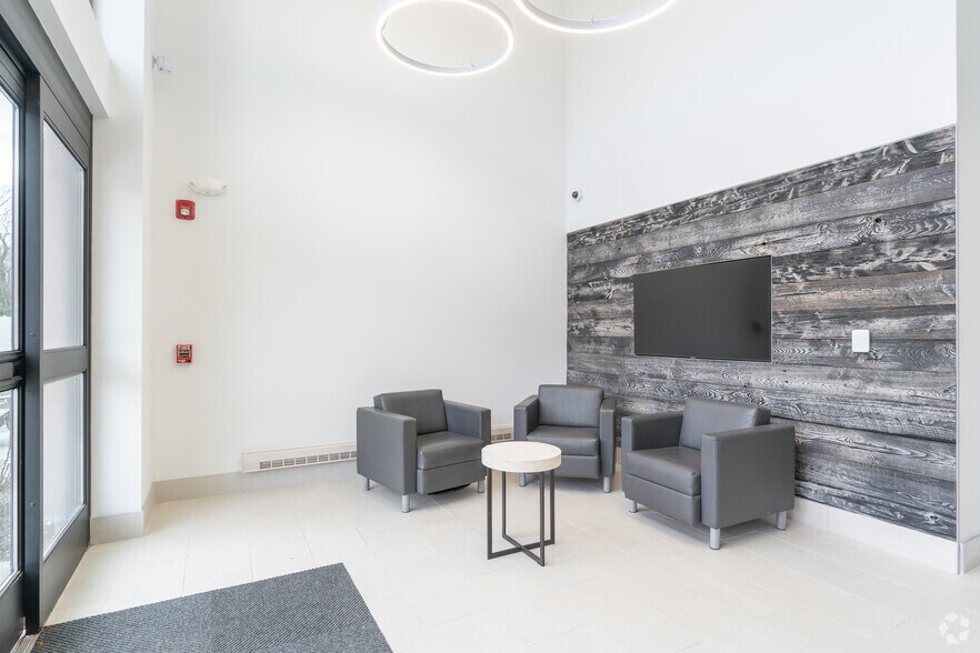More Photos Of 124 S Maple St, Ambler Office For Lease