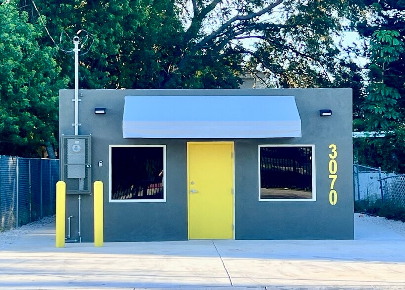 More Photos Of 3070 NW 46th St, Miami Freestanding For Sale