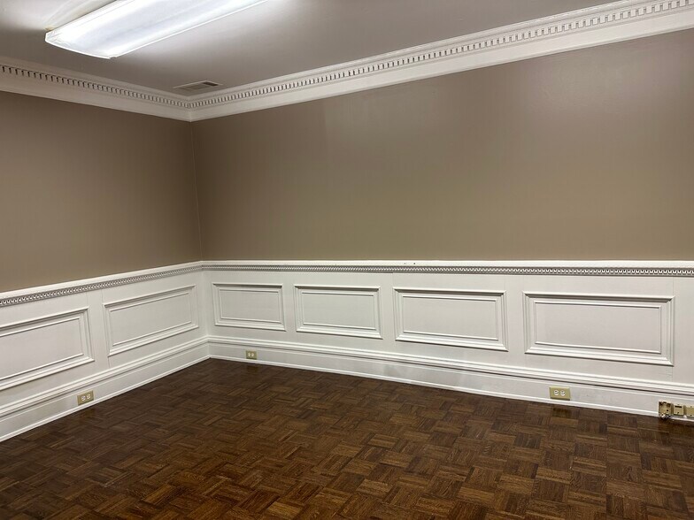 More Photos Of 3643-D Walton Way Ext, Augusta Medical For Lease