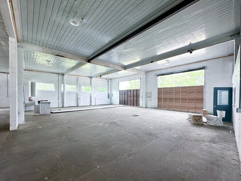 More Photos Of 16493 SE Main St, Blountstown Industrial For Lease