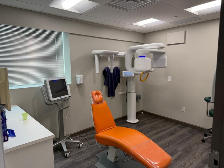 More Photos Of 131 Central Ave, Tarrytown Medical For Sale
