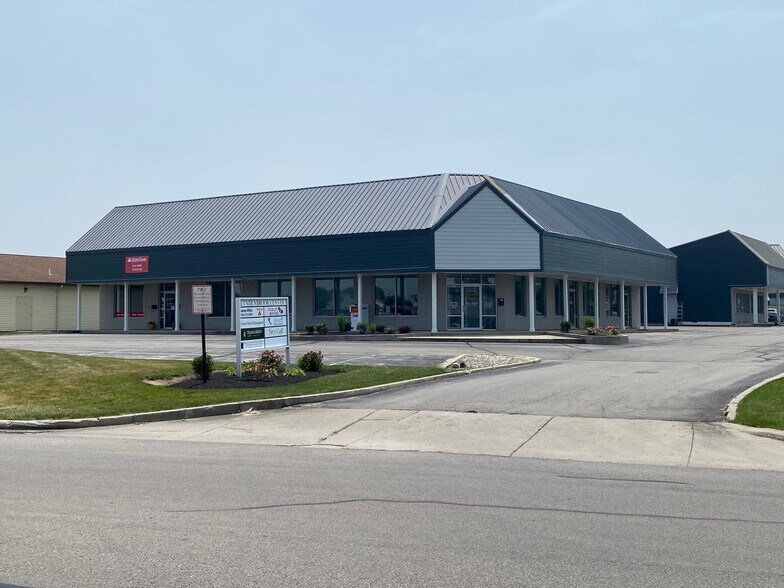 More Photos Of 3301 N Everbrook Ln, Muncie Unknown For Lease