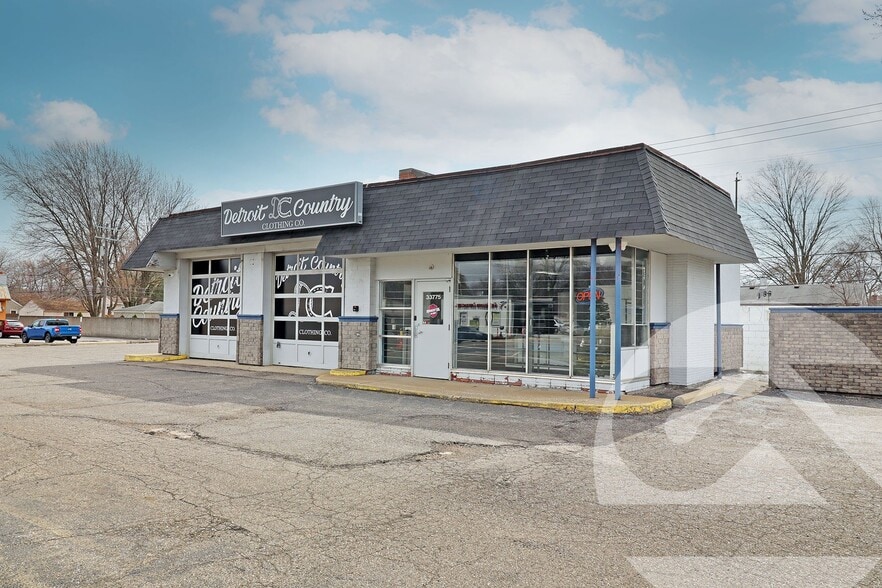 Primary Photo Of 33775 Ford Rd, Garden City Auto Repair For Sale