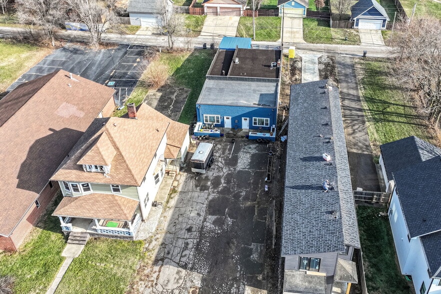 More Photos Of 2421 Central Ave, Indianapolis Office For Sale