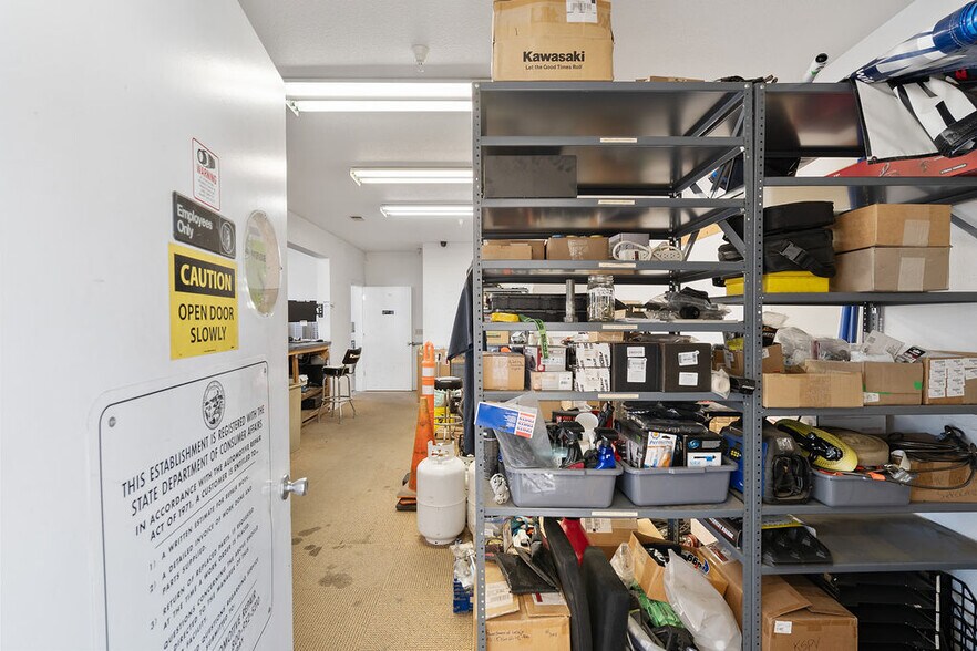 More Photos Of 111 Tennessee St, Vallejo Auto Dealership For Sale