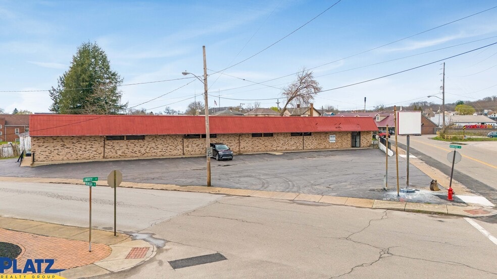Primary Photo Of 125 E Taggart St, East Palestine Freestanding For Sale