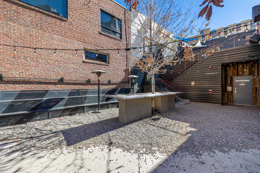 More Photos Of 2036-2046 Broadway, Denver Restaurant For Sale