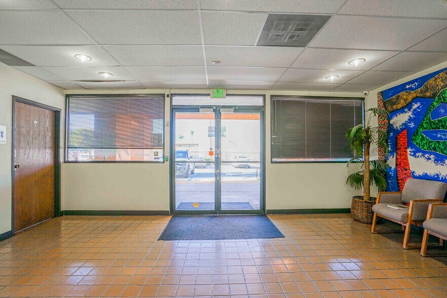 More Photos Of 4128 W Commonwealth Ave, Fullerton Office For Sale