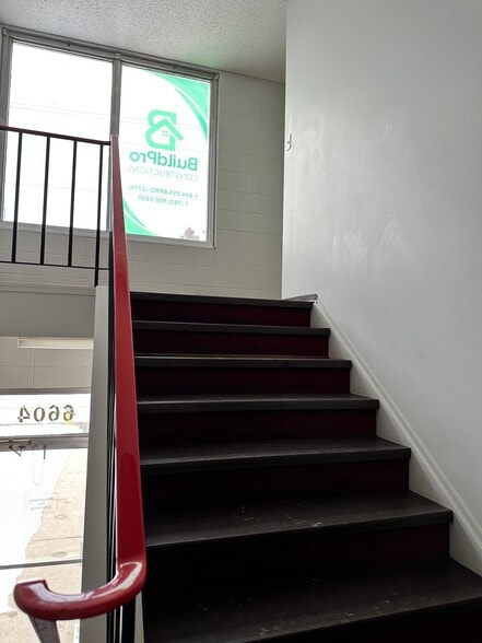 More Photos Of 6604 82 Av NW, Edmonton Office For Lease