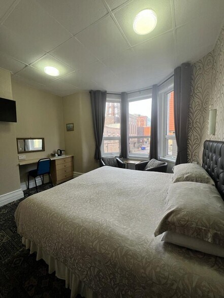 More Photos Of 29-31 Albert Rd, Blackpool Hotel For Sale