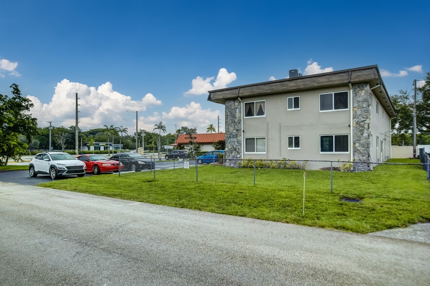 More Photos Of 4850 SW 26th Ave, Fort Lauderdale Apartments For Sale