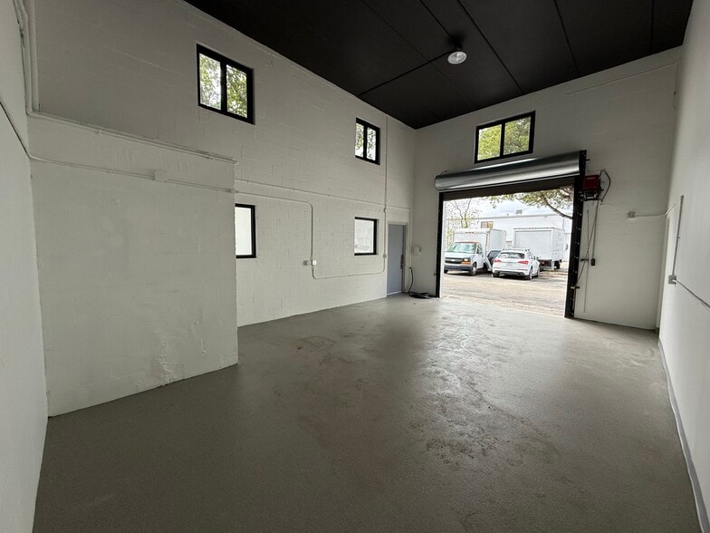 More Photos Of 1777 Blount Rd, Pompano Beach Warehouse For Sale