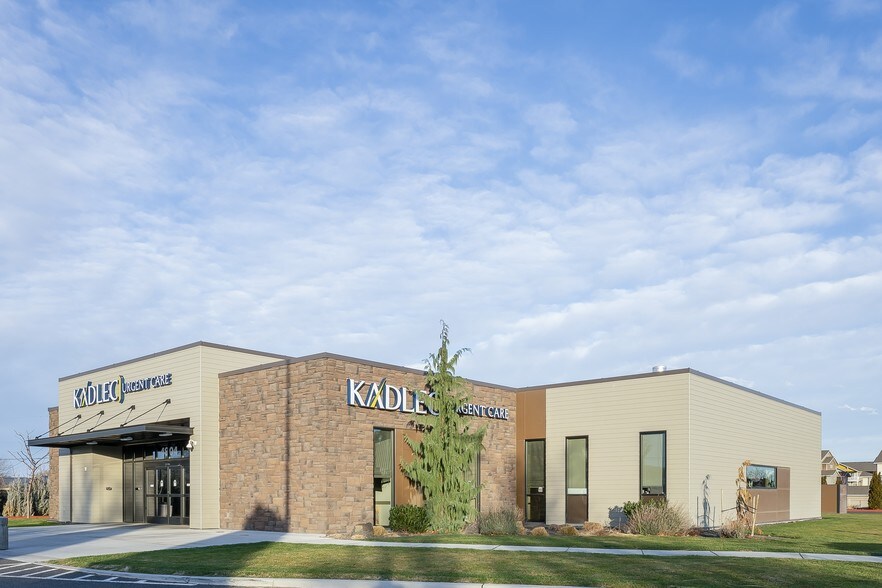 More Photos Of 4804 W Clearwater Ave, Kennewick Medical For Sale