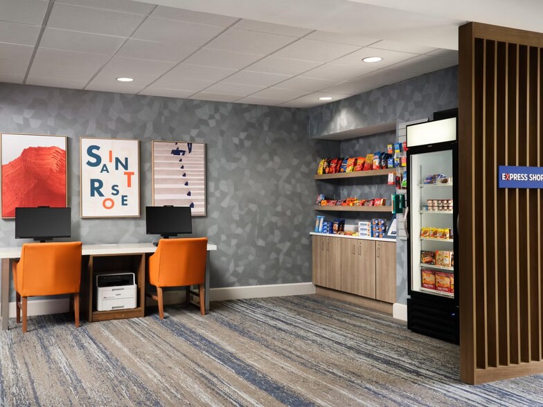 More Photos Of 110 James Dr E, Saint Rose Hotel For Sale