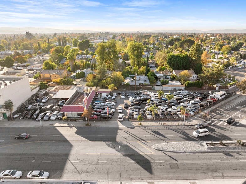 More Photos Of 6025 Laurel Canyon Blvd, North Hollywood Auto Dealership For Sale