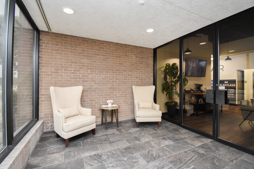 More Photos Of 4800 N Navarro St, Victoria Freestanding For Lease