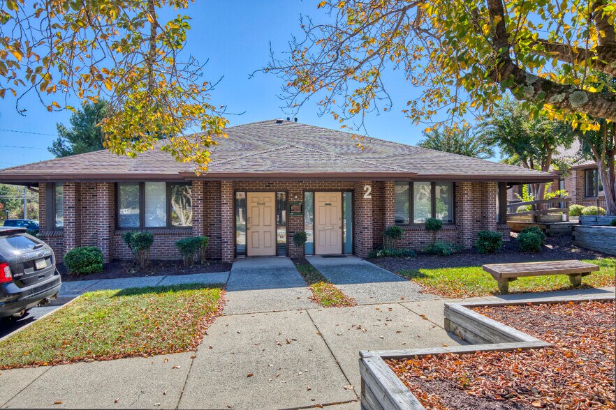 More Photos Of 7151 Richmond Rd, Williamsburg Medical For Lease