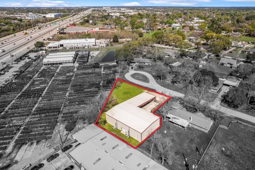 More Photos Of 15811 Manning Dr, Cypress Industrial For Lease